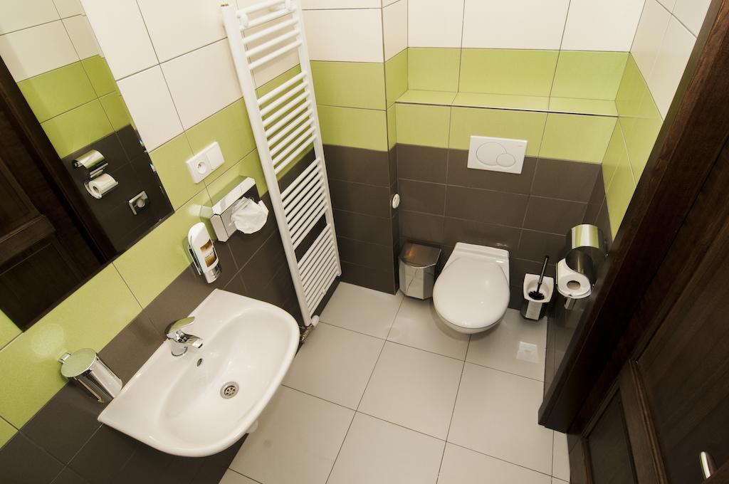 Hotel Beranek Блатна Экстерьер фото